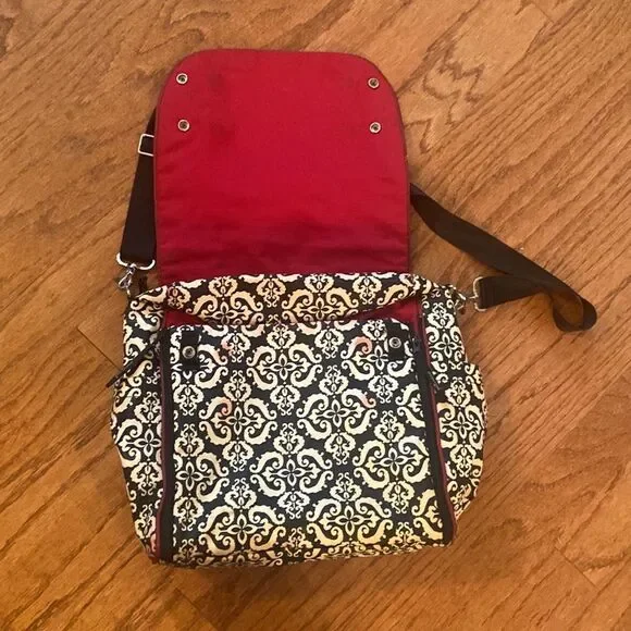 Petunia Pickle Bottom diaper bag, excellent condition black, white, and burgundy - Picture 7 of 13